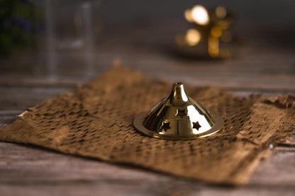 LeCasa - Brass Shraddha Diya With Glass Cover - Small | Made With Traditional Design - Made in India Product | 100% Pure Brass Material With ISO Certification |